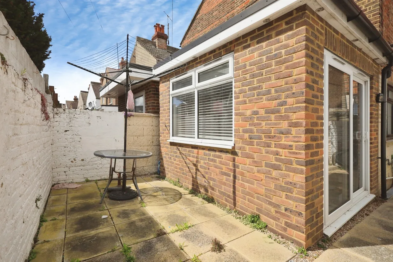 Whitley Road, Eastbourne, photo 10
