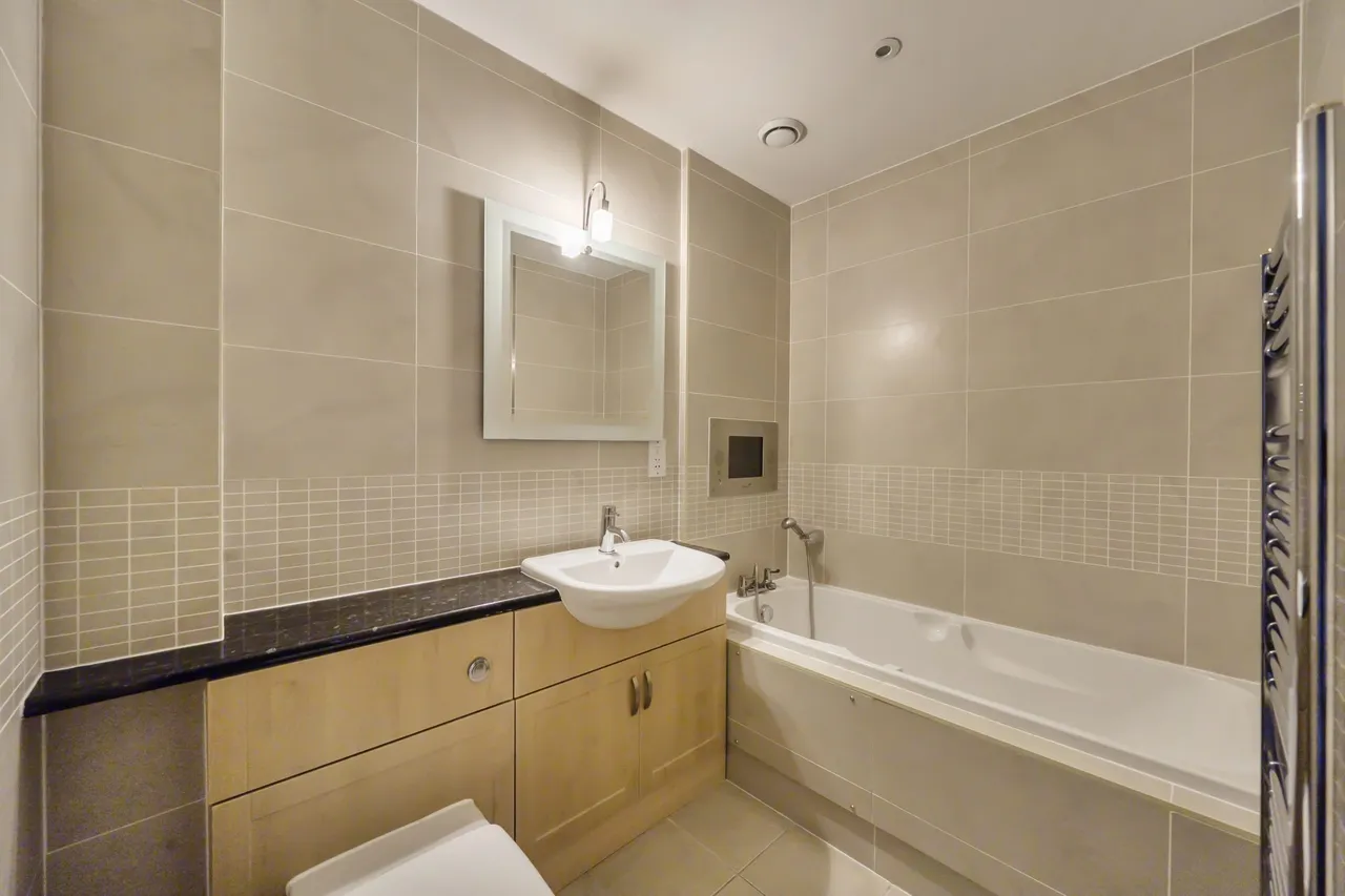 Western Lane, Odiham, RG29, photo 12