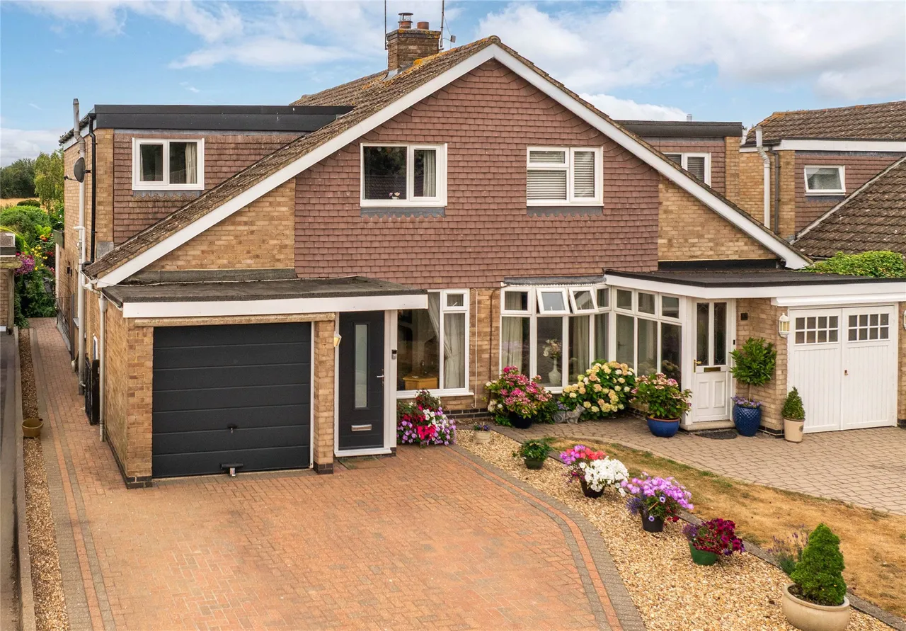 The Beeches, Deanshanger, MK19, photo 24