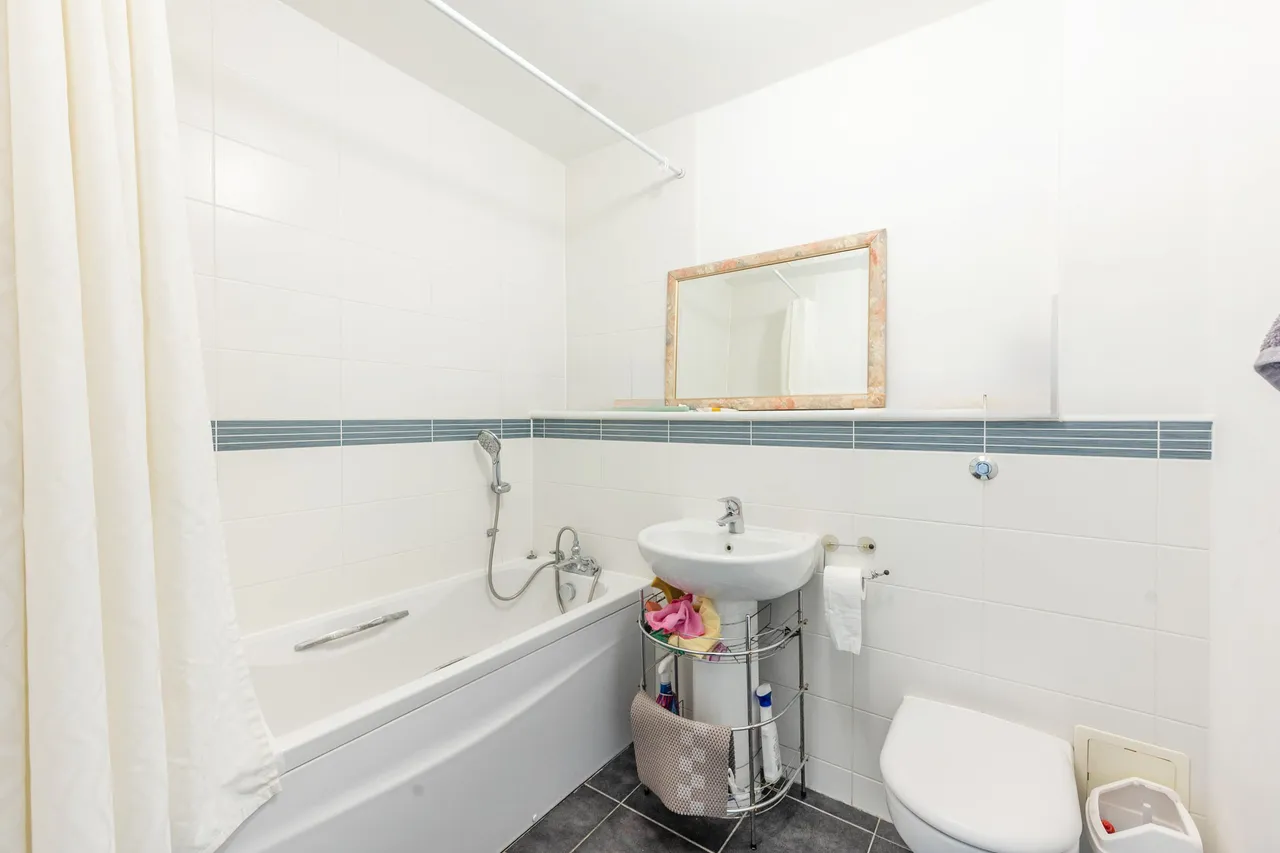 Flat 9, Aurora Court, 2 Fortune Avenue, Edgware, photo 7