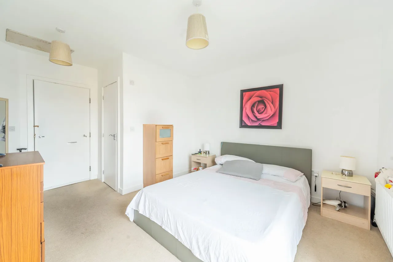 Flat 9, Aurora Court, 2 Fortune Avenue, Edgware, photo 5