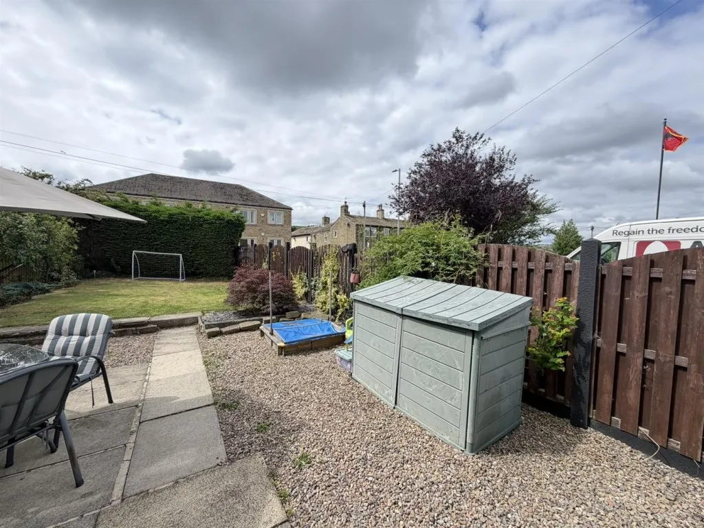 Main Street, Wilsden, BD15, photo 24
