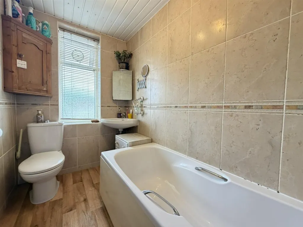 Main Street, Wilsden, BD15, photo 14