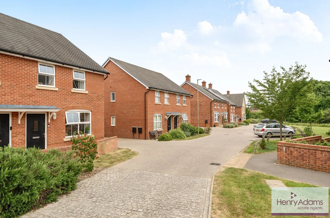 Weald Way, Petersfield, GU31, photo 16
