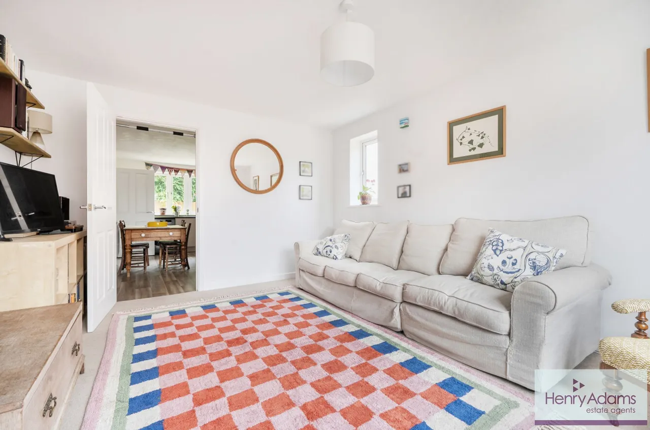 Weald Way, Petersfield, GU31, photo 5