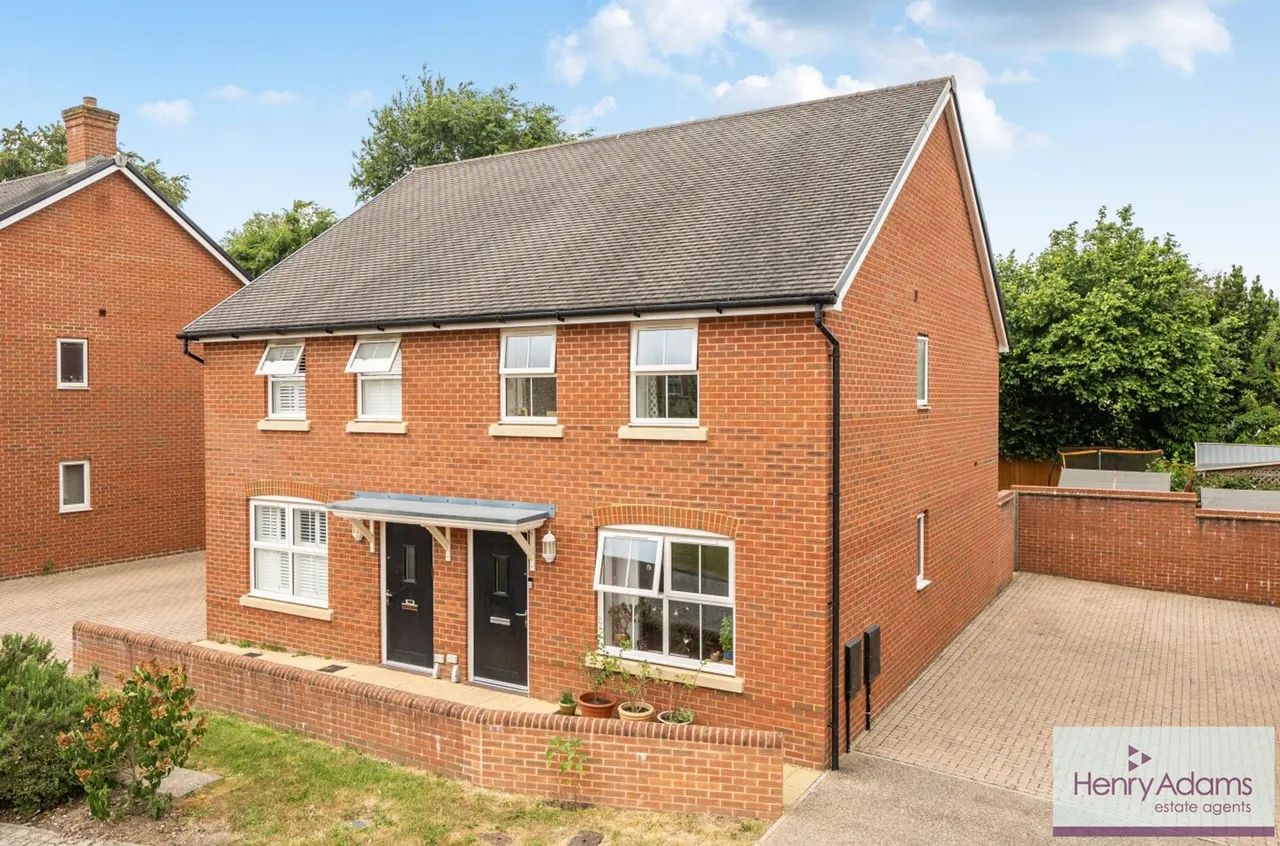Weald Way, Petersfield, GU31, photo 17