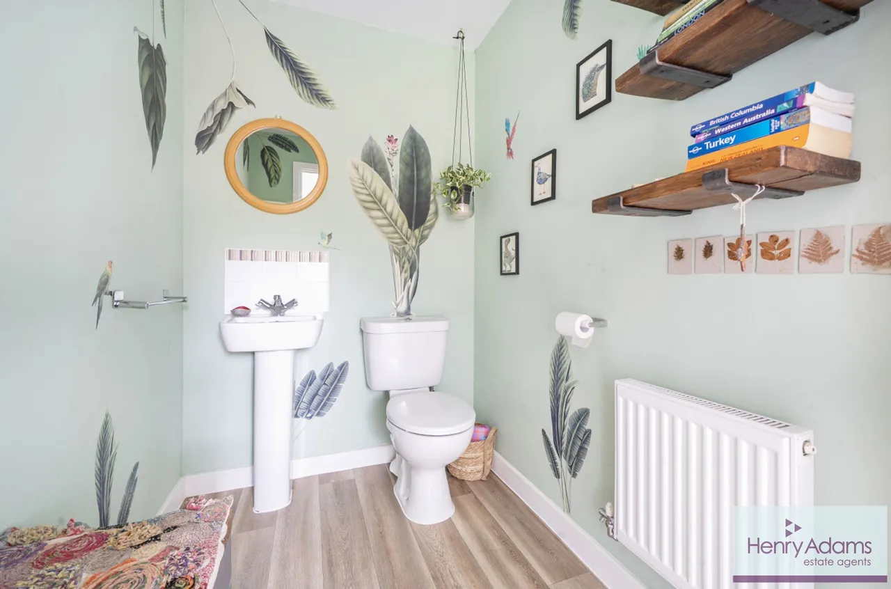 Weald Way, Petersfield, GU31, photo 8