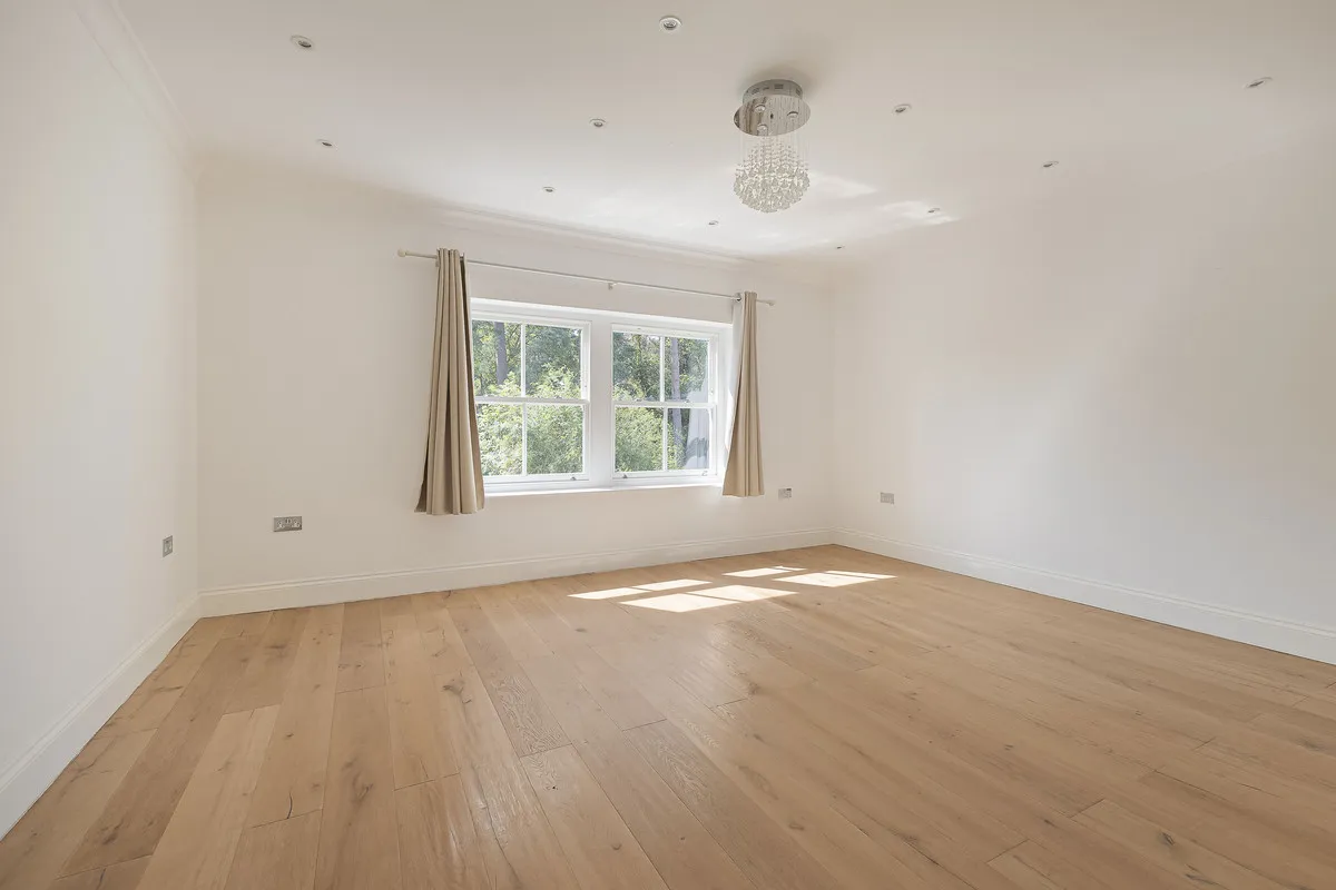 Links Green Way, Cobham, KT11, photo 9