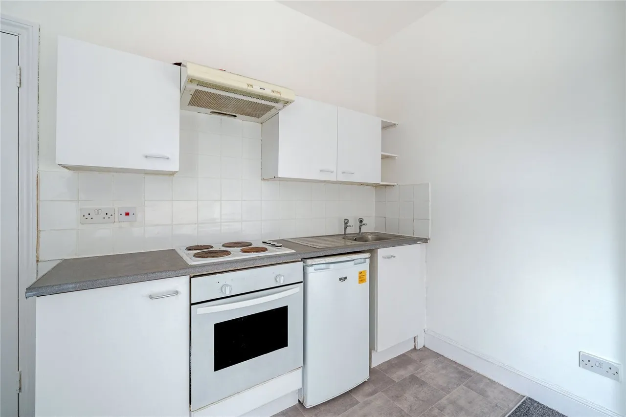 High Road, Willesden Green, NW10, photo 5