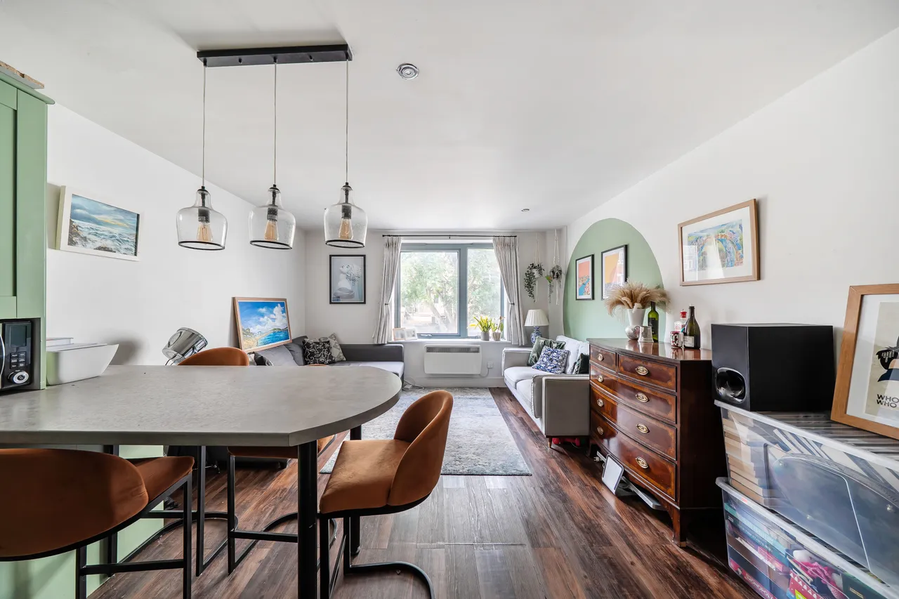 6 Kenton Apartments, 35 Clapham Park Road, London, photo 9