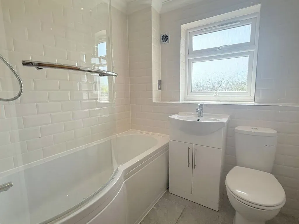 Kirkwood Grove, Medbourne, Milton Keynes, Buckinghamshire, MK5 6FP, photo 5