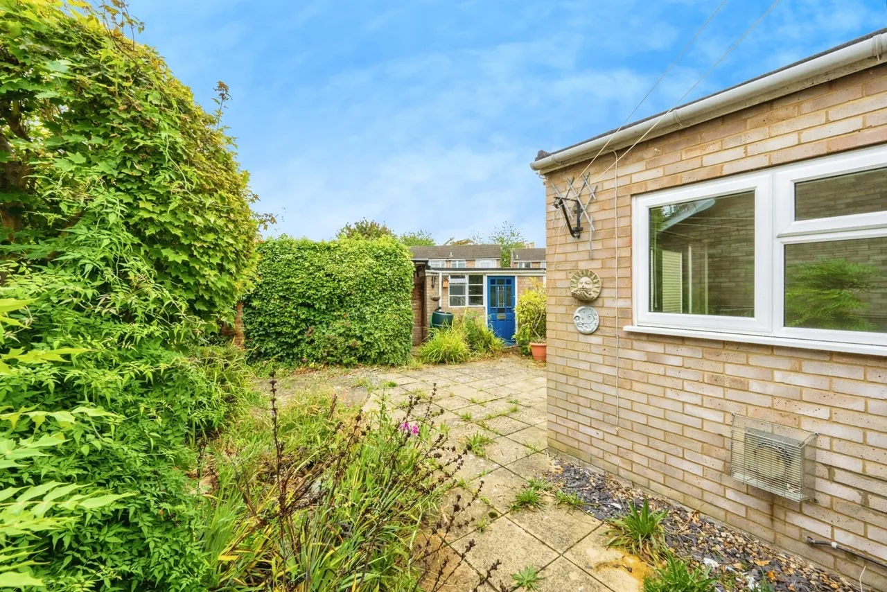 Belvoir Walk, Bedford, Bedfordshire, MK41, photo 14