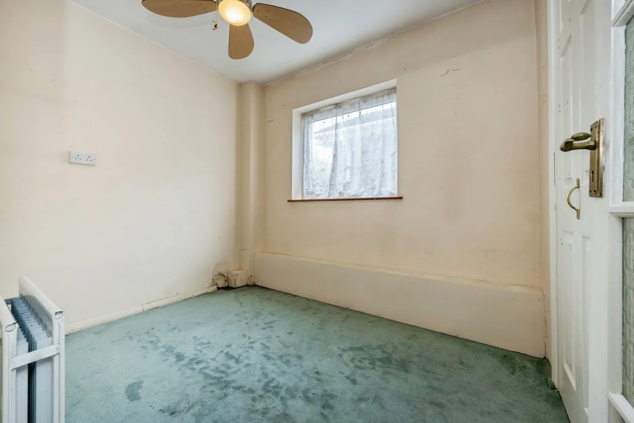 Belvoir Walk, Bedford, Bedfordshire, MK41, photo 4