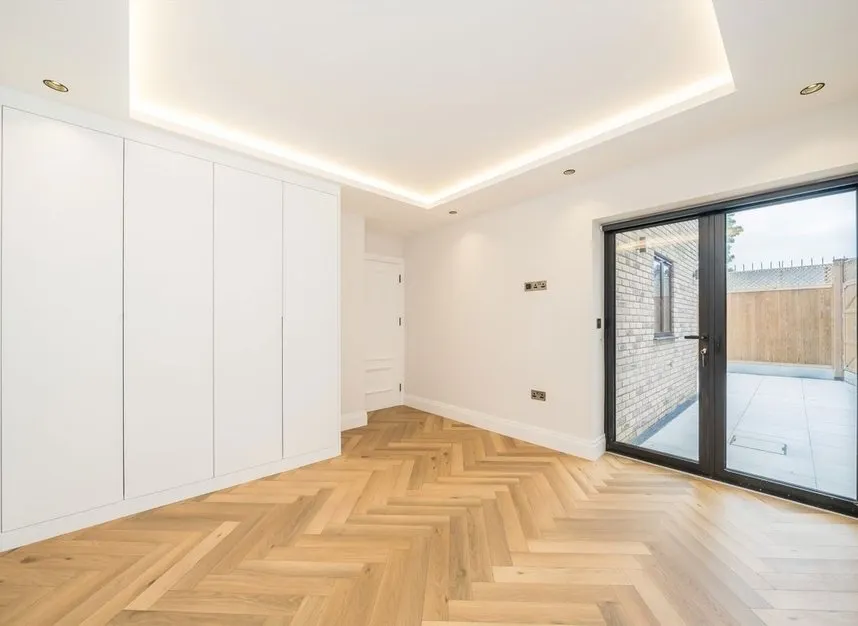 Hazelwood Avenue, Morden, SM4, photo 4