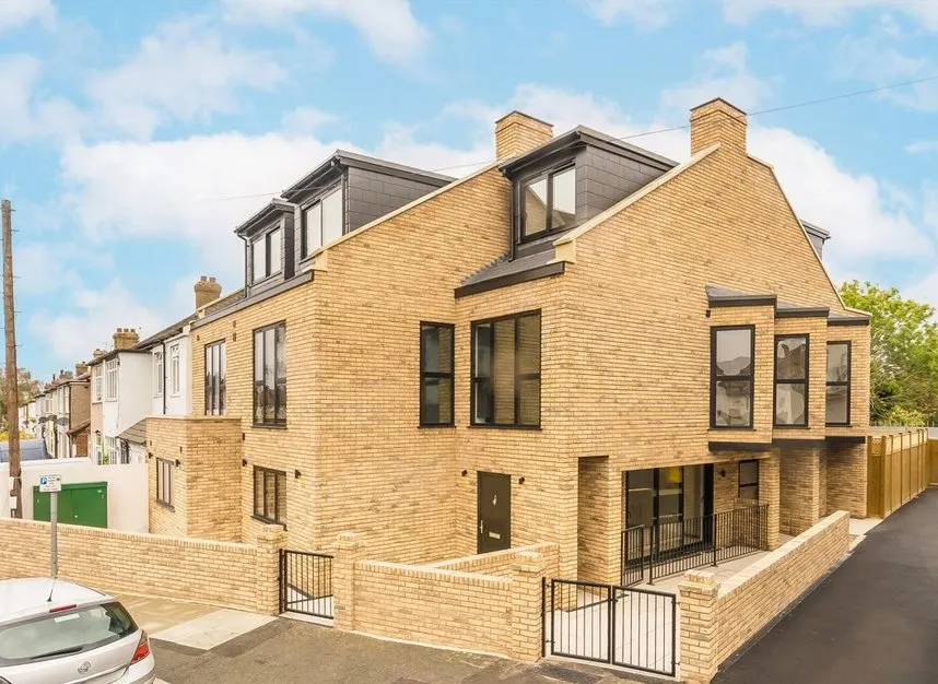 Hazelwood Avenue, Morden, SM4, photo 3