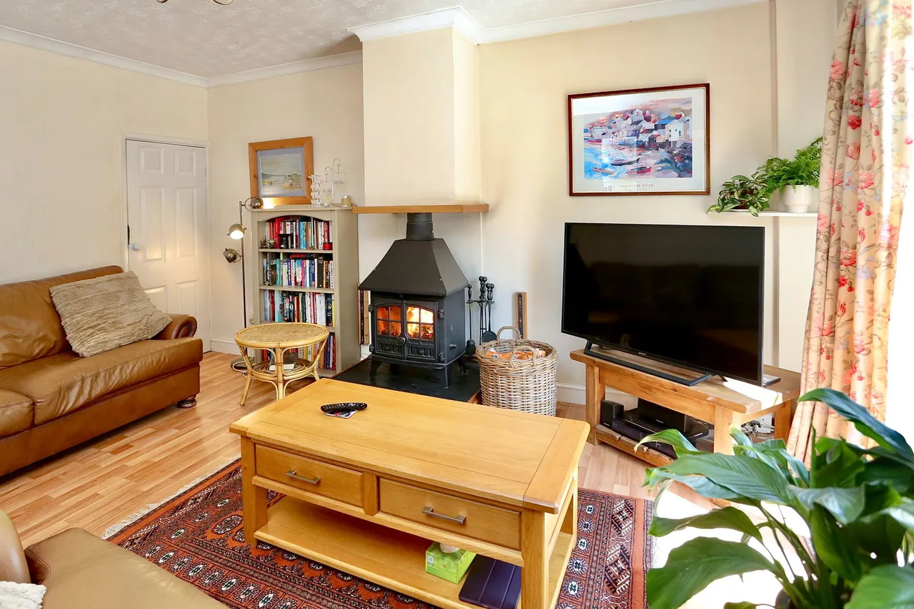 12 Ty Clyd Close, Govilon, Abergavenny, NP7 9PJ, photo 6