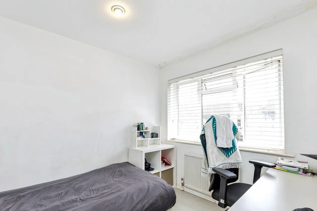 Canvey Close, Crawley, RH11, photo 14