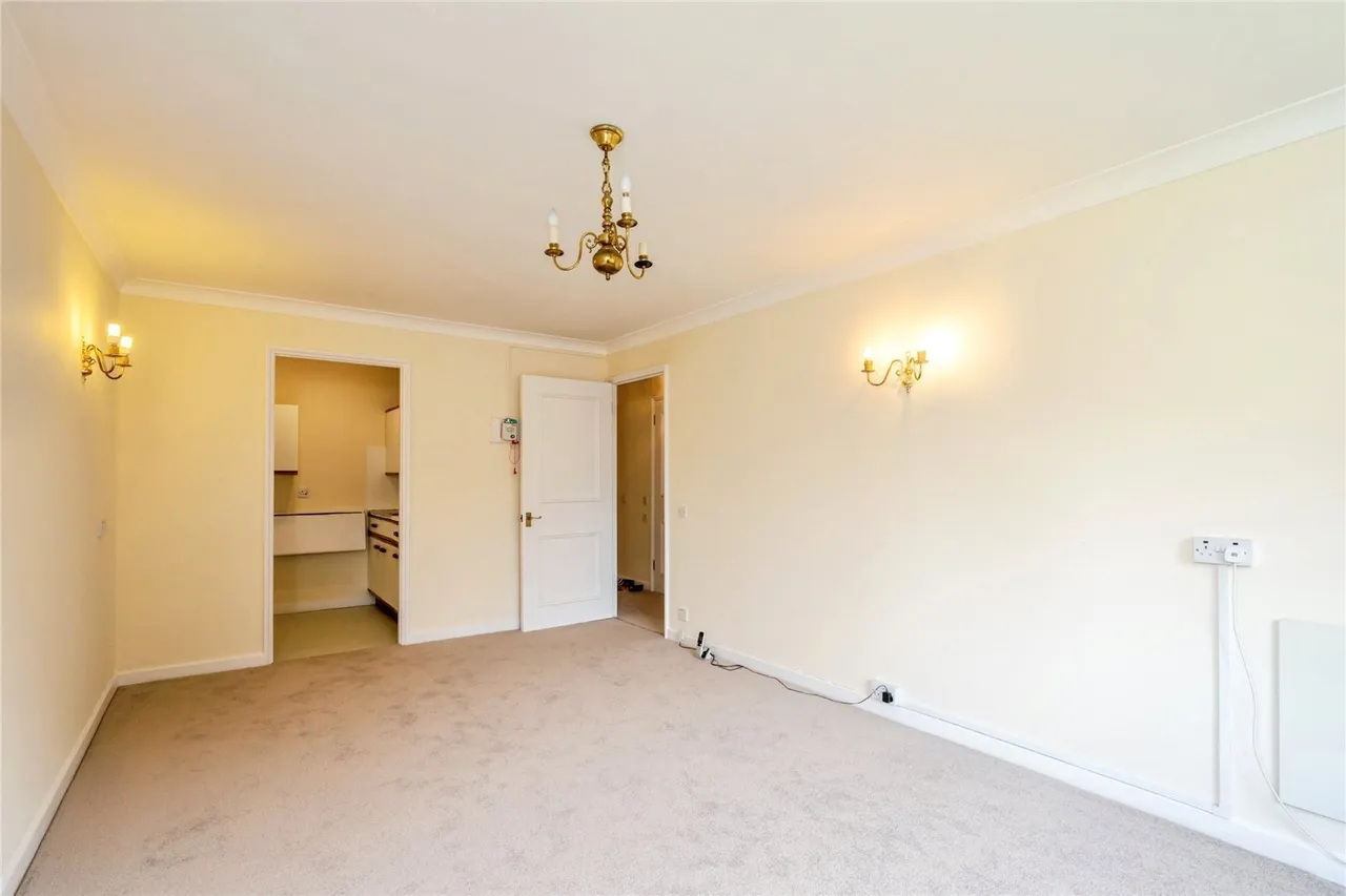 Henty Gardens, Chichester, PO19, photo 10