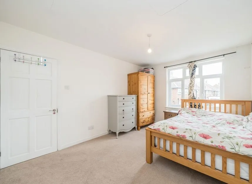 Heath Road, Hounslow, TW3, photo 5