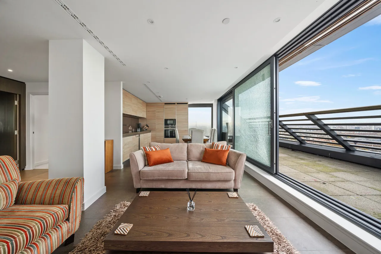 Chronicle Tower, City Road, EC1V, photo 7