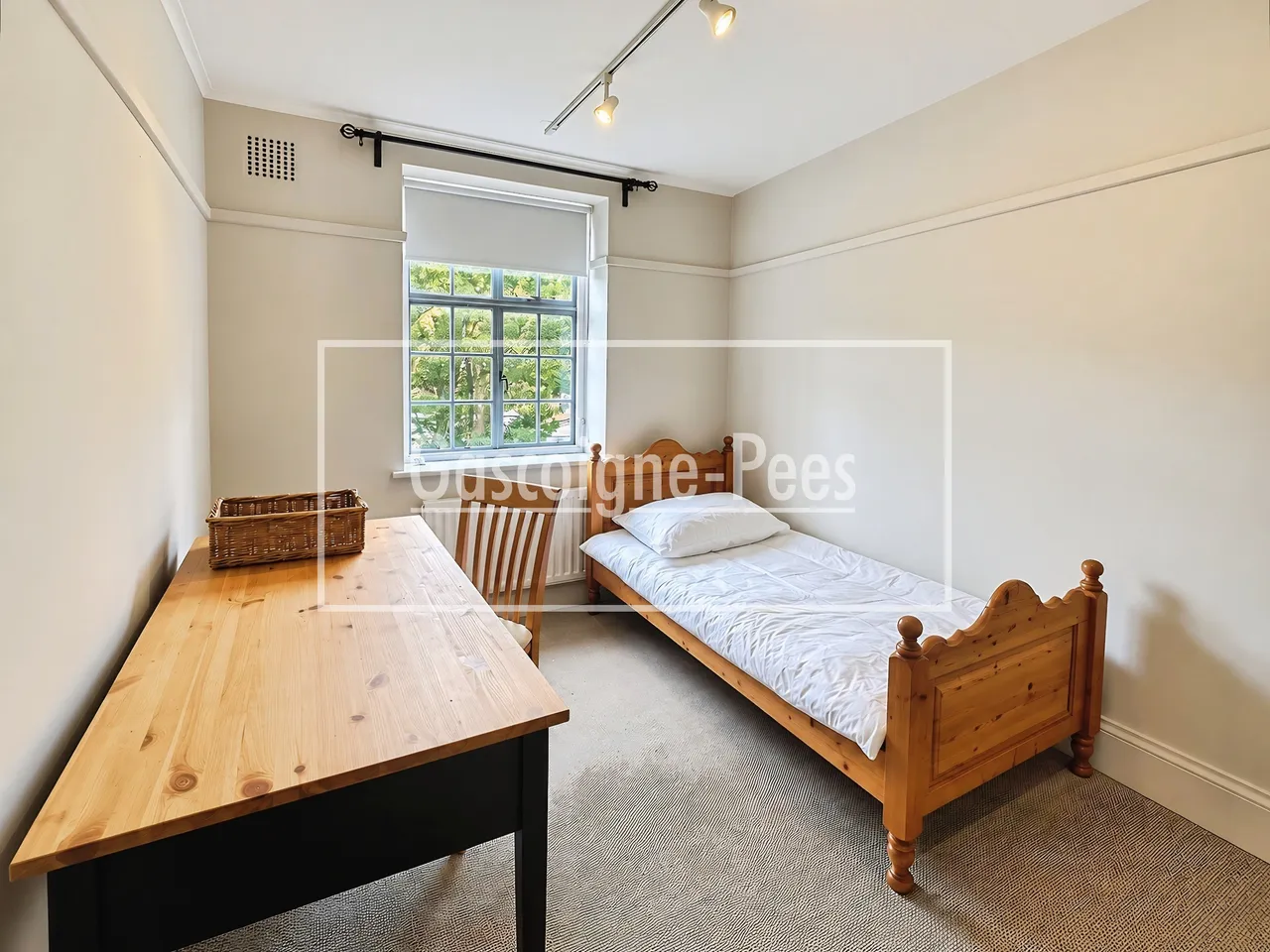 Norbiton Hall, KT2, photo 6