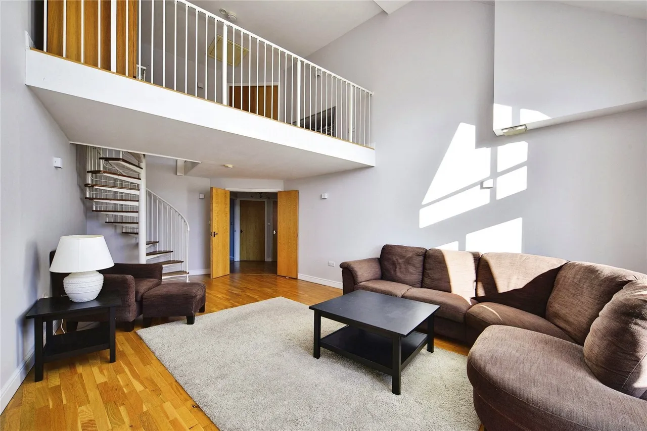 2 bed flat for sale — St. Peters Street, Maidstone, Kent, ME16