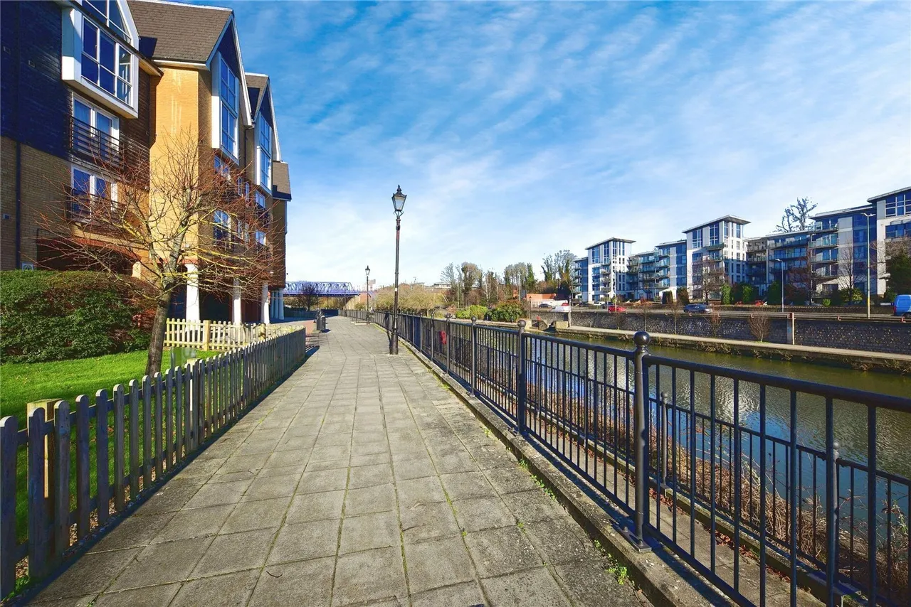 St. Peters Street, Maidstone, Kent, ME16, photo 15