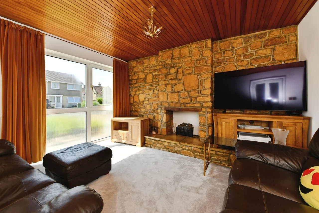 Grocyn Close, Colerne, SN14, photo 3