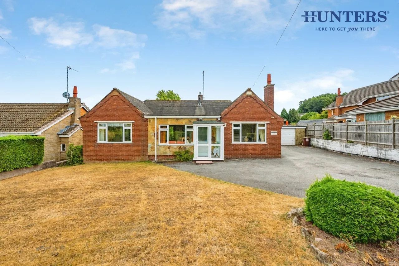 3 bed house for sale — Bower Lane, Rugeley