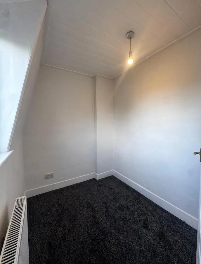 Elliman Avenue, Slough, SL2, photo 5