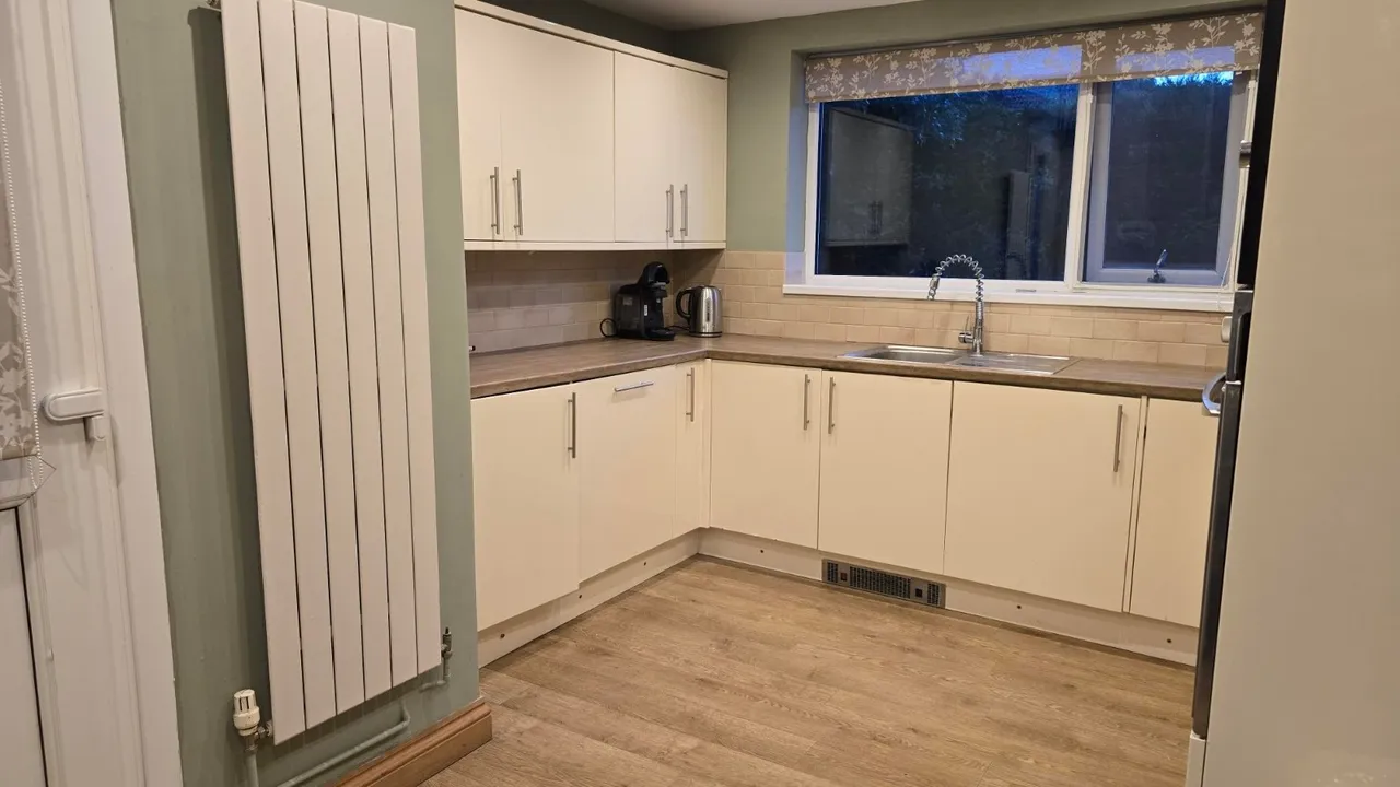Fairfield Avenue, Kirk Ella, HU10, photo 6