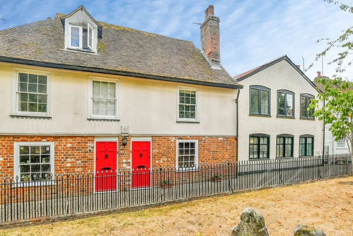 2 bed house to rent, Church Yard Ashford, TN23