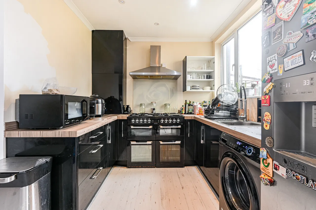 8 Bramdean Crescent, London, photo 9