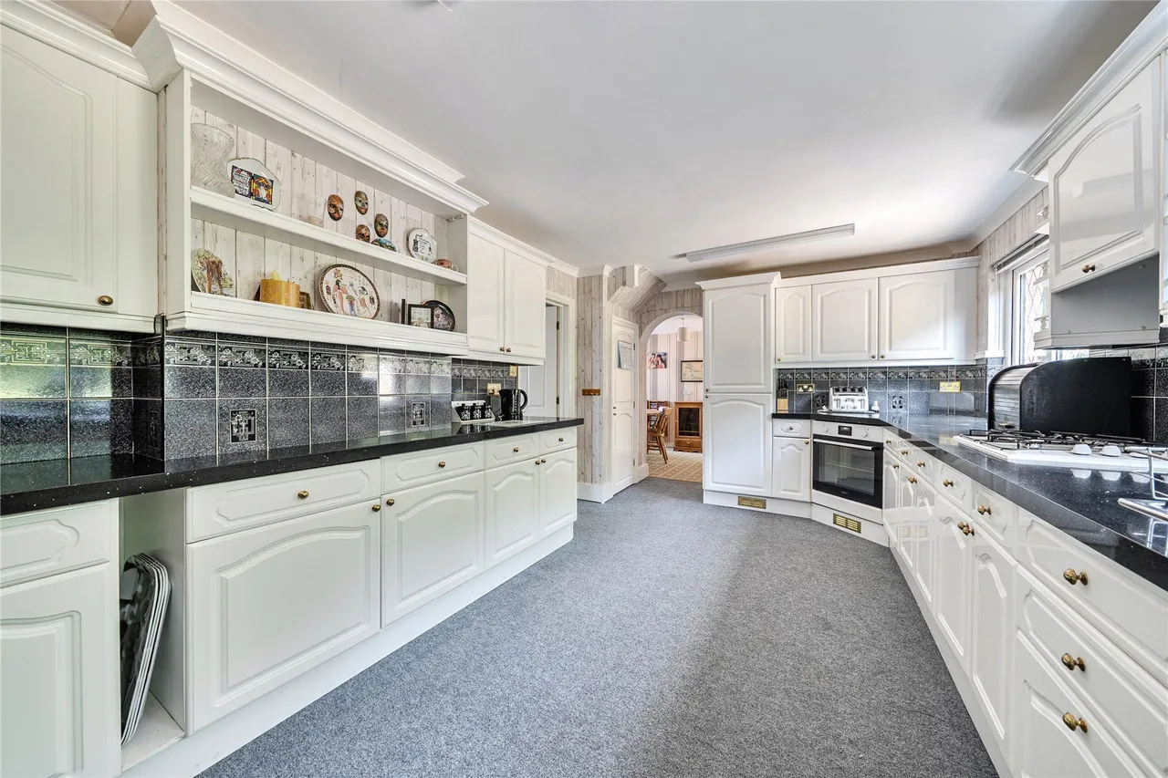 The Square, Paynesfield Road, Tatsfield, Westerham, TN16, photo 9