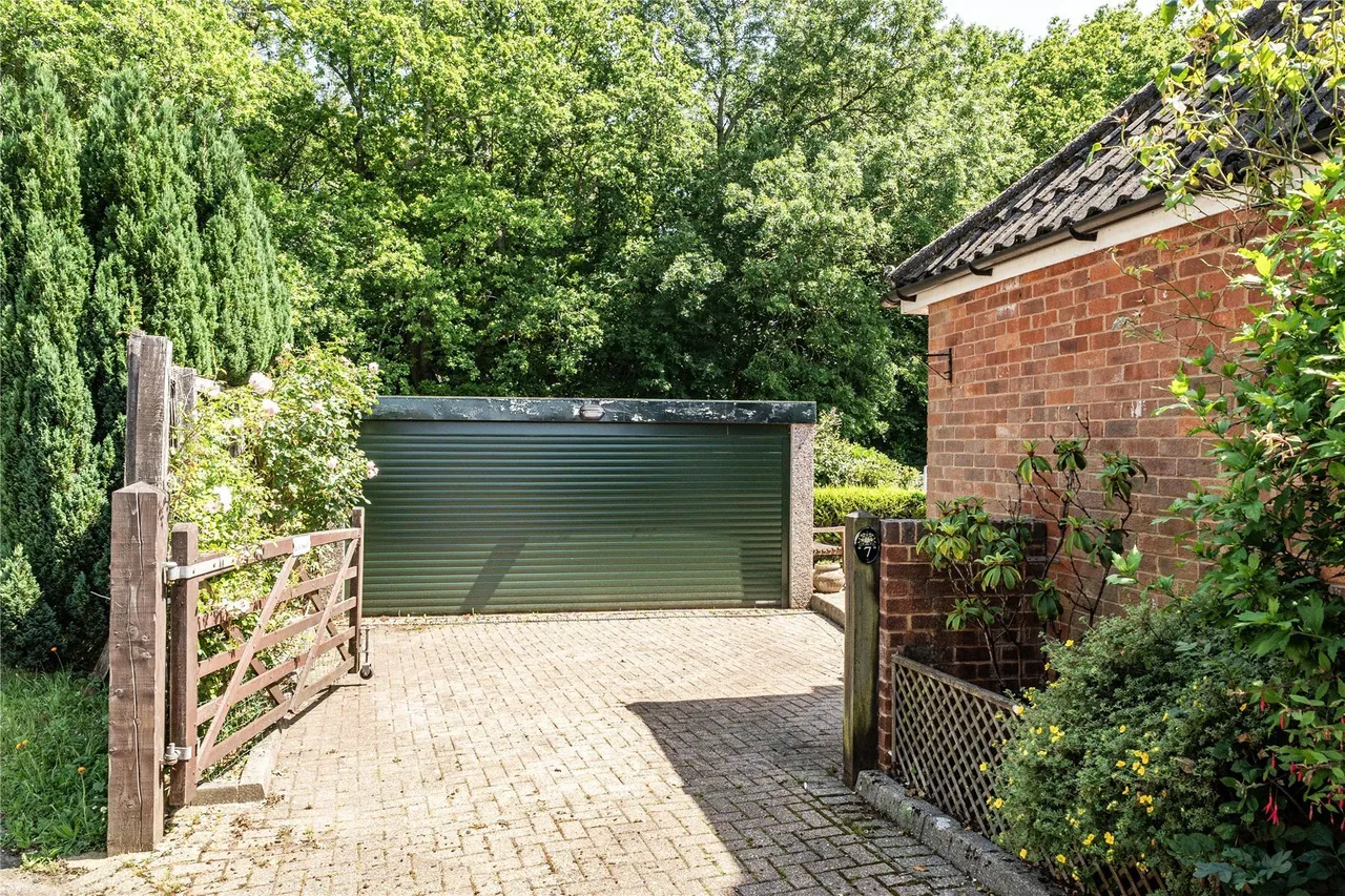 The Square, Paynesfield Road, Tatsfield, Westerham, TN16, photo 21