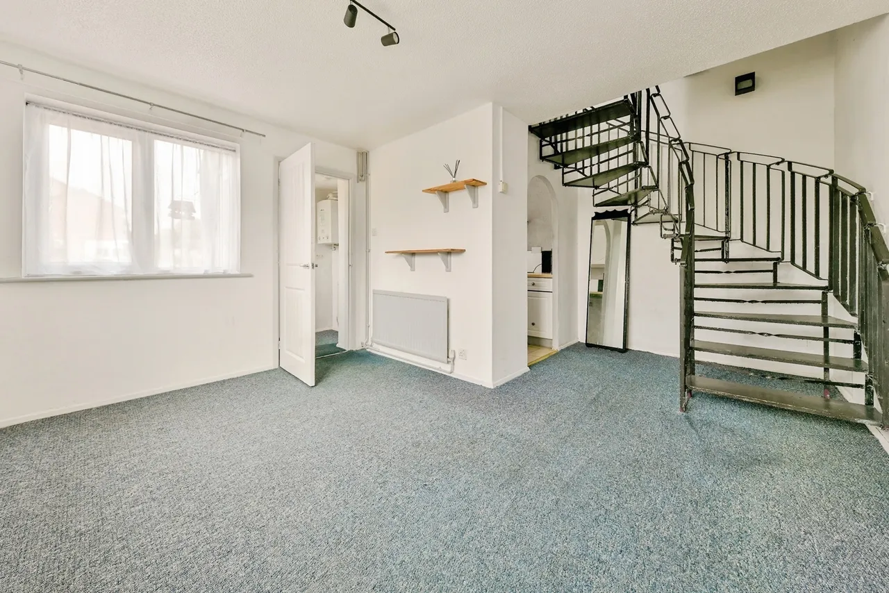 Christie Road, Stevenage, Hertfordshire, SG2, photo 2