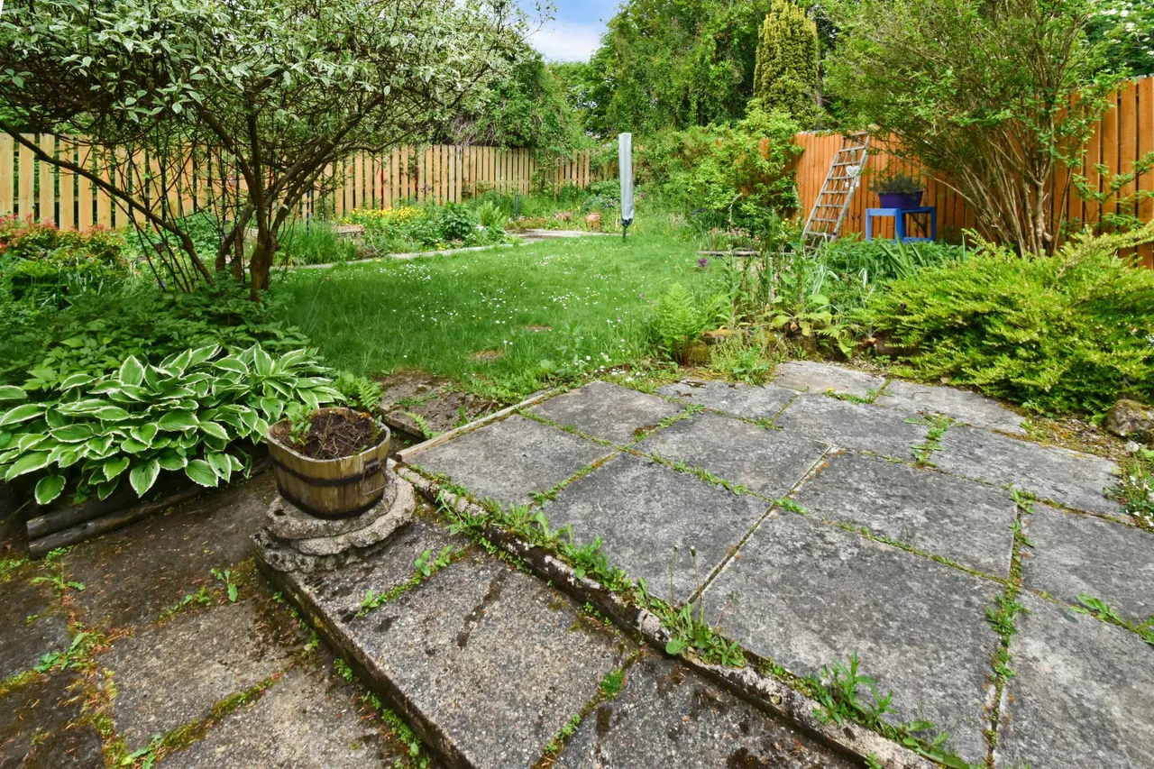 Hope Park Gardens, Bathgate, photo 16