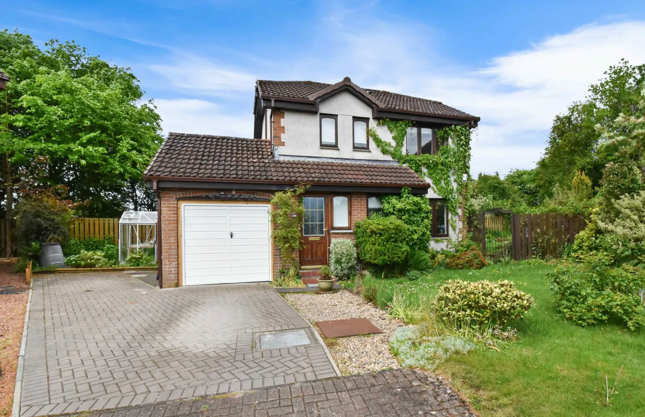 3 bed house for sale — Hope Park Gardens, Bathgate