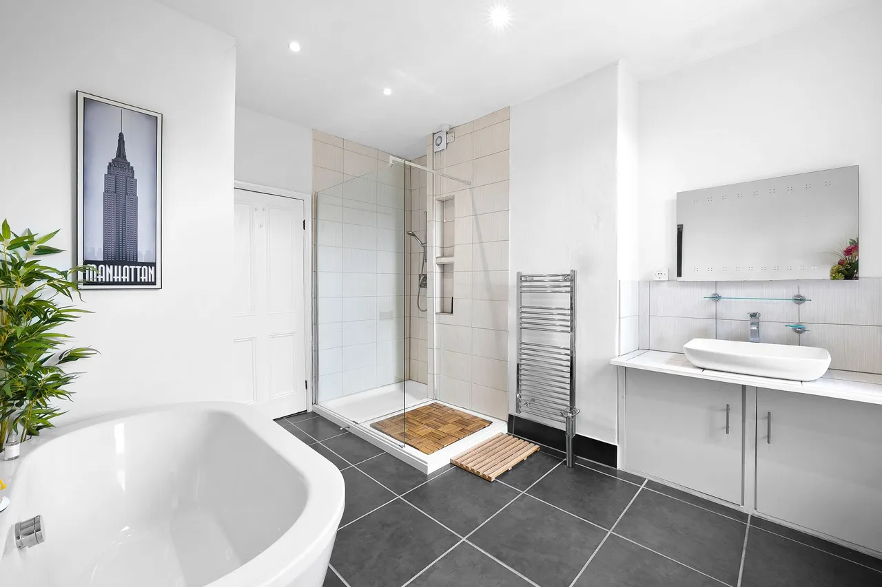 West Cliffe Terrace, Harrogate, HG2, photo 7