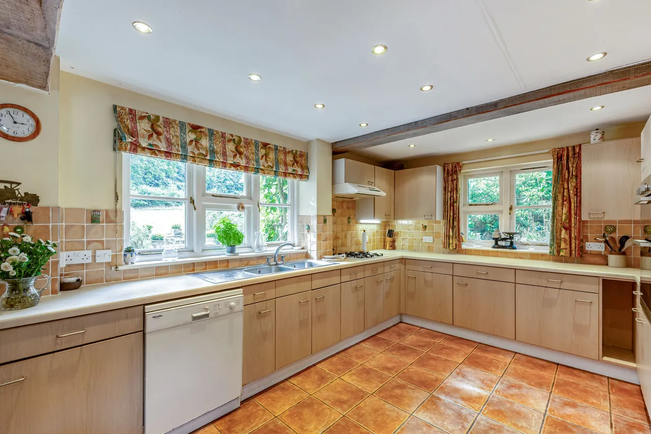 Borden Wood, Nr Milland, GU30, photo 7