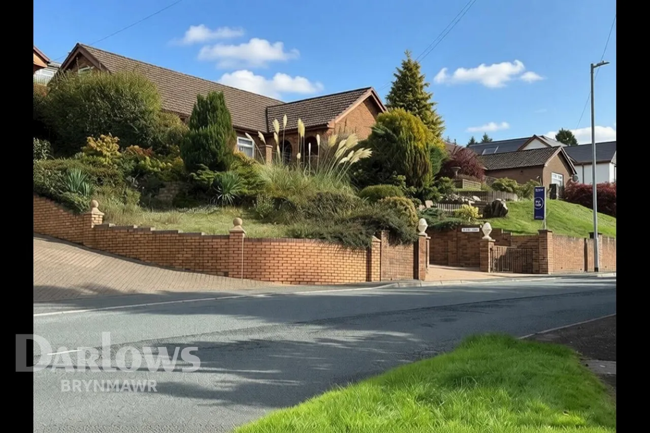 St Lukes Road, Tredegar, photo 39