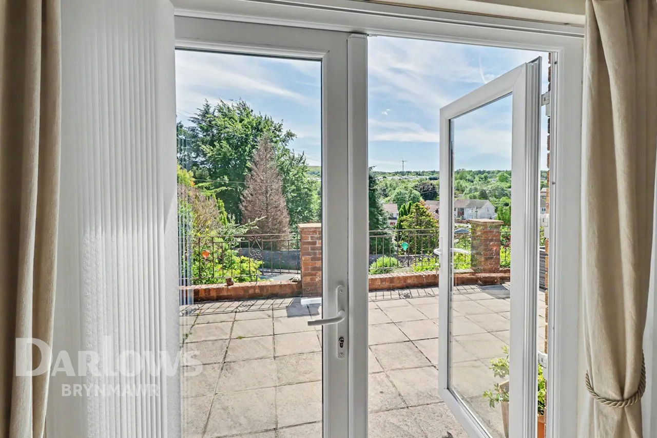 St Lukes Road, Tredegar, photo 9