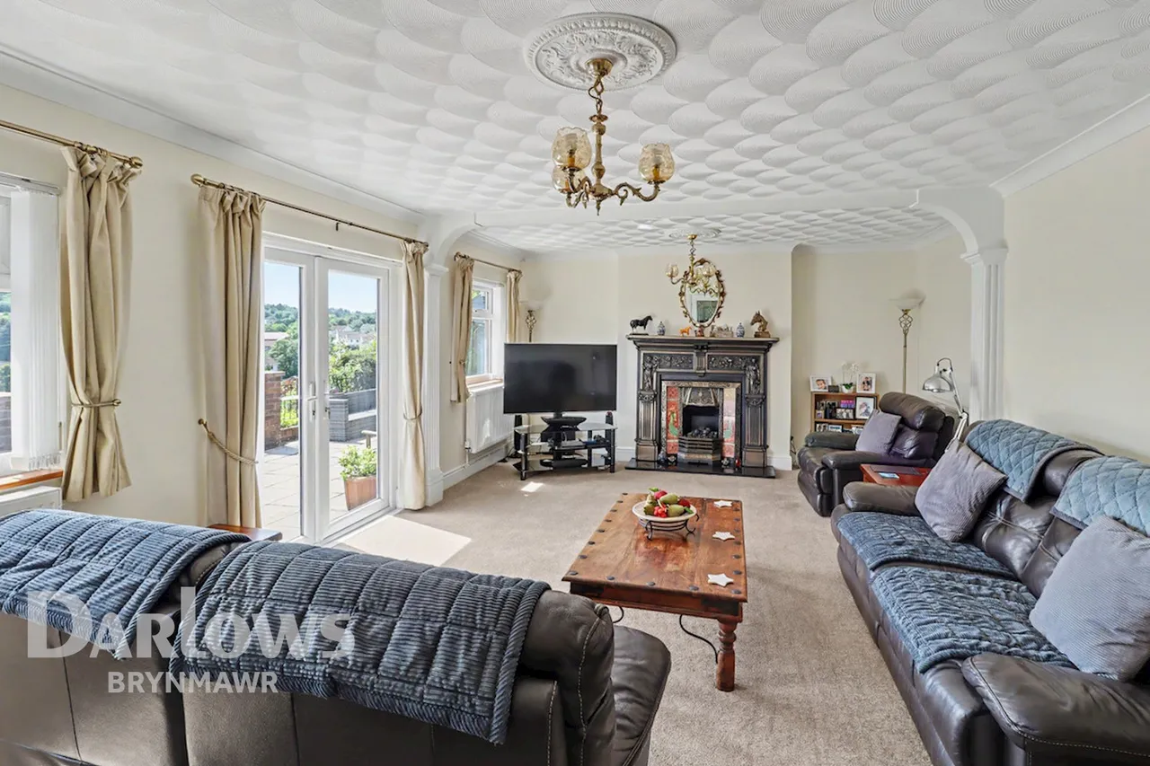 St Lukes Road, Tredegar, photo 6