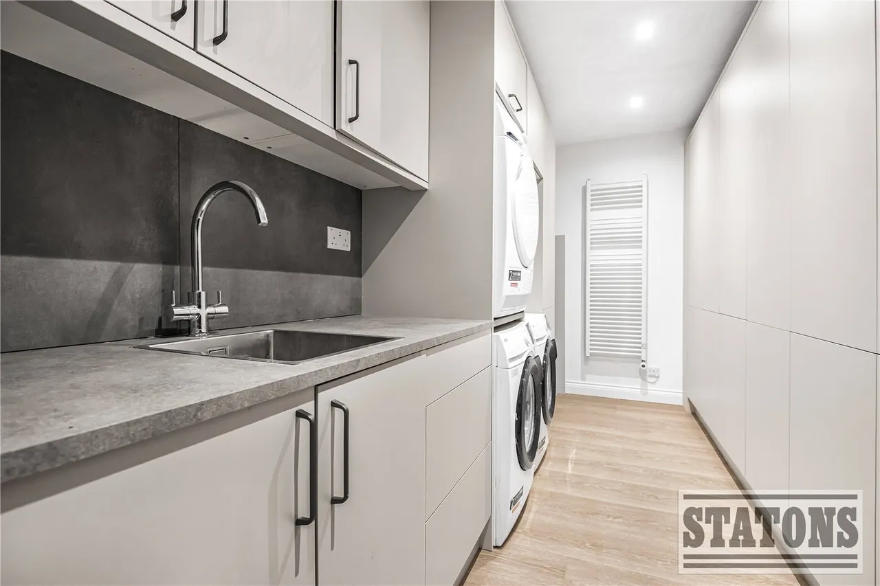 Lancaster Avenue, Hadley Wood, EN4 0ES, photo 13
