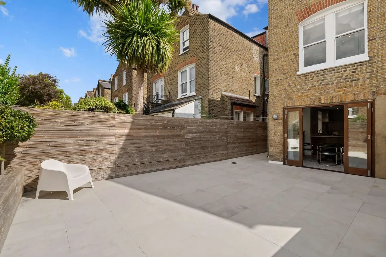 Hearnville Road, London, SW12 8RR, photo 5