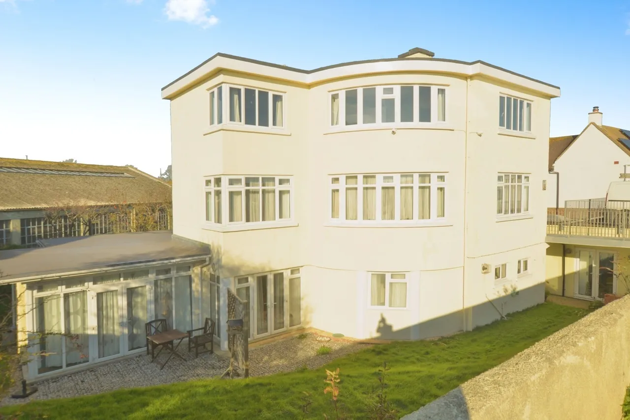 Seawall, Dymchurch, Romney Marsh, Kent, TN29, photo 4
