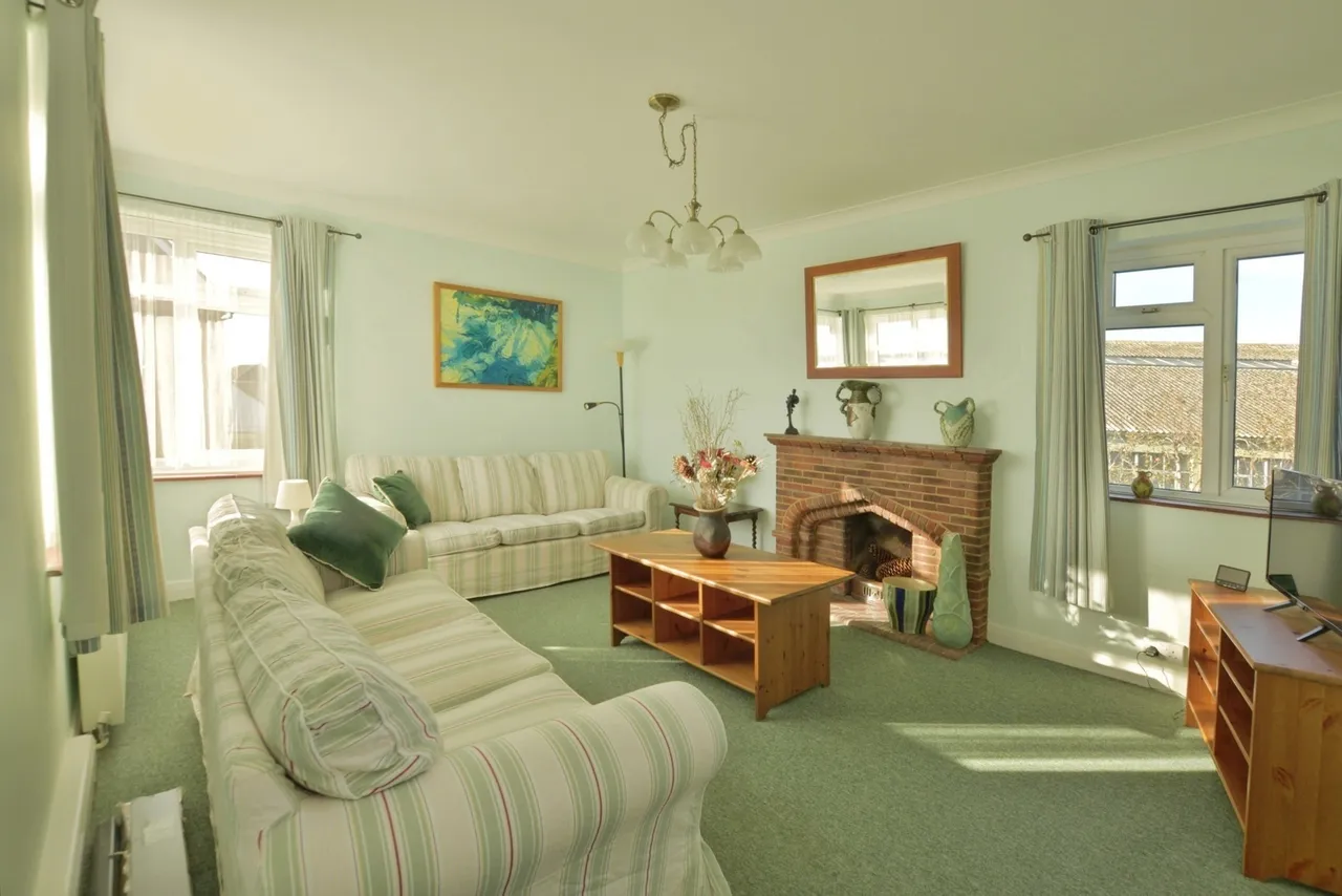 Seawall, Dymchurch, Romney Marsh, Kent, TN29, photo 2