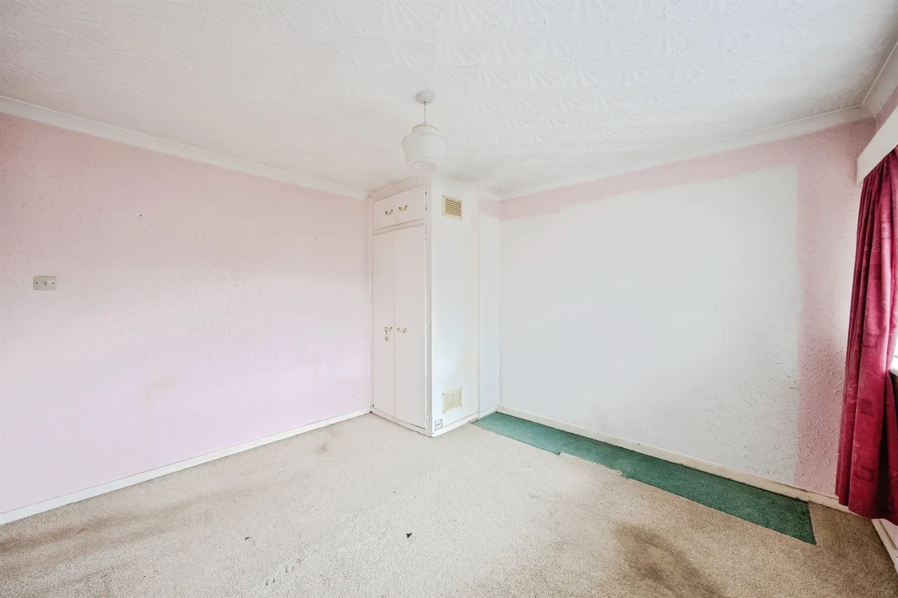 Tennyson Road, Caldicot, NP26, photo 17