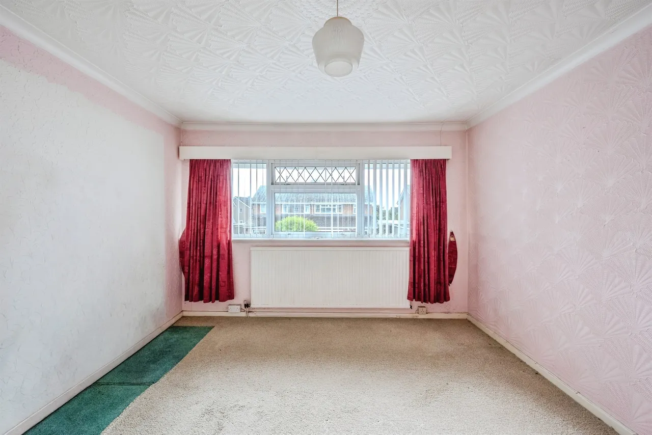 Tennyson Road, Caldicot, NP26, photo 16