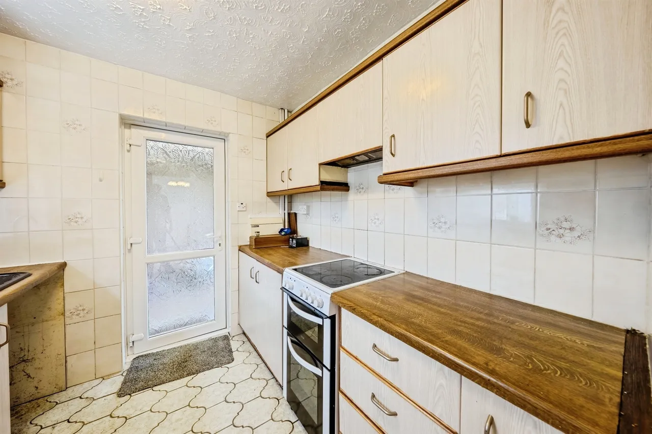 Tennyson Road, Caldicot, NP26, photo 8